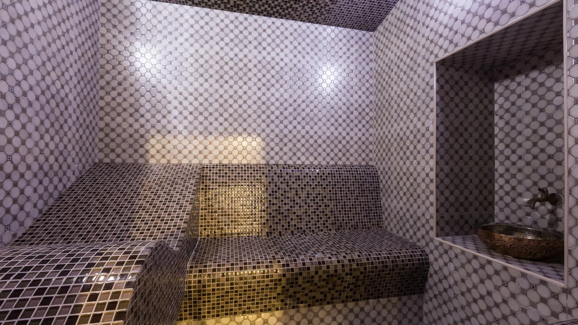 SPA-клуб на Марксистской улице